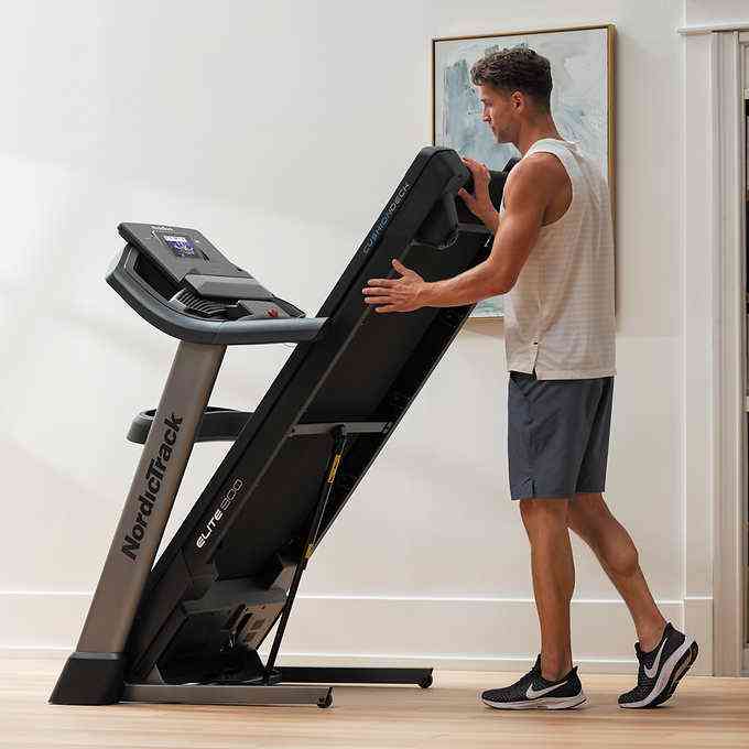 NordicTrack Elite 900 Treadmill