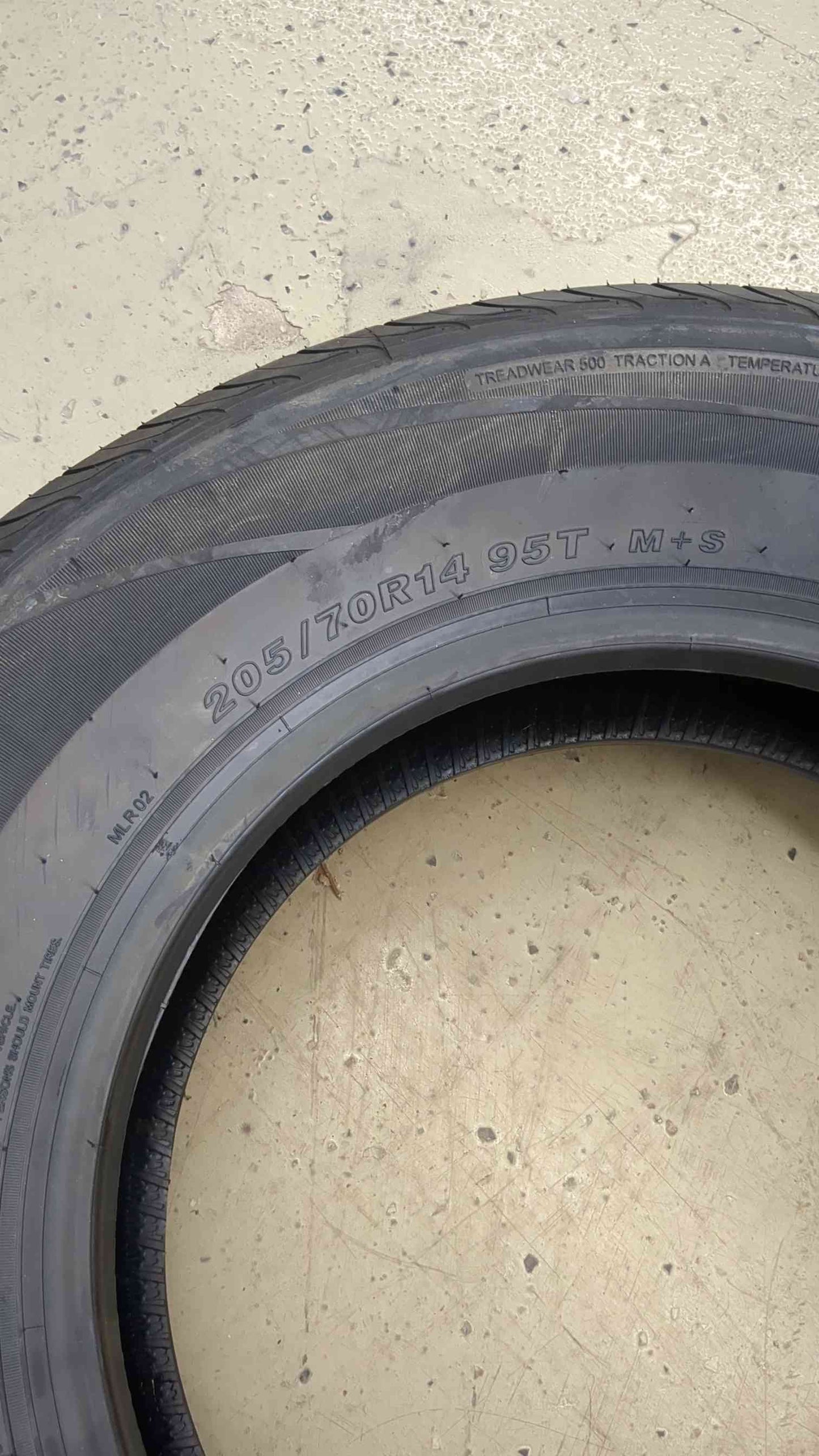 Arisun Aggressor ZP01 205/70R14 95T AS A/S All Season Tire